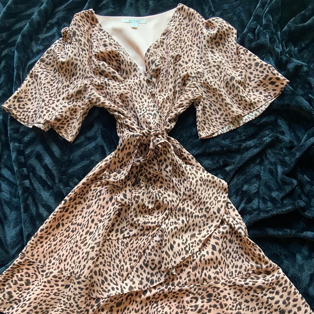 Leopard printed, medium sized wrap dress